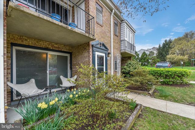 8116 LAKECREST DR, Greenbelt, MD 20770