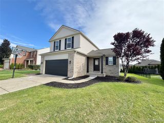 56602 Winding Creek Drive, Macomb, MI 48042