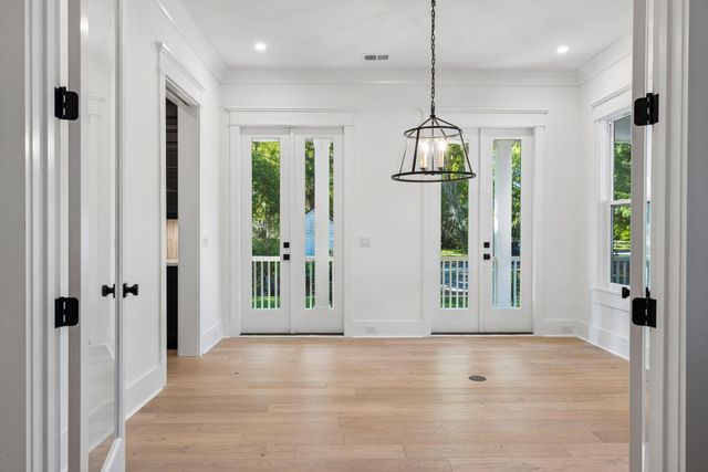 1296 Venning Road, Mount Pleasant, SC 29464