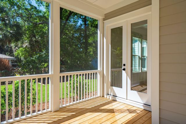 1296 Venning Road, Mount Pleasant, SC 29464