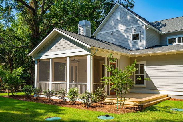 1296 Venning Road, Mount Pleasant, SC 29464