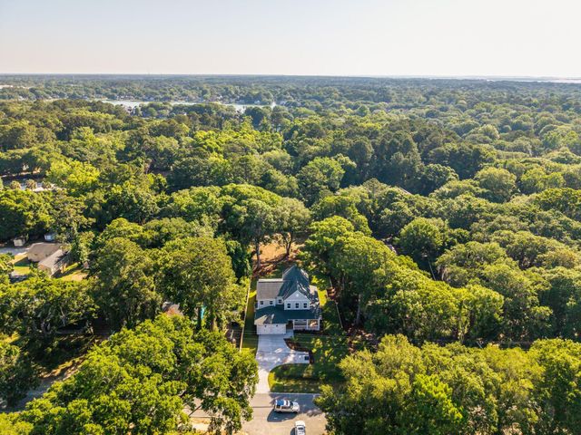 1296 Venning Road, Mount Pleasant, SC 29464