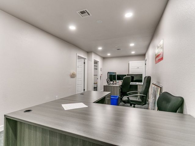 2520 W I 44 Service Road 200, Oklahoma City, OK 73112