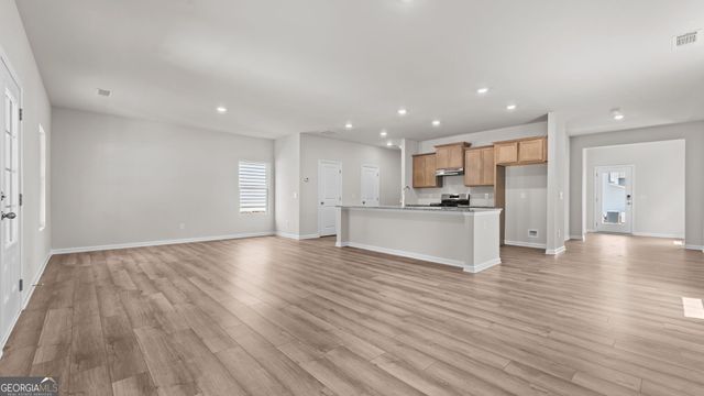 5249 Gainesville Street, Flowery Branch, GA 30542