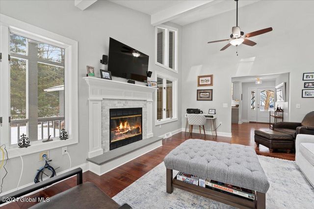 1 Foxhound Run, Saratoga Springs, NY 12866