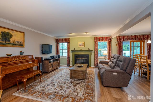 62 Fair Acres Court, South Brunswick, NJ 08540