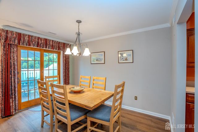 62 Fair Acres Court, South Brunswick, NJ 08540