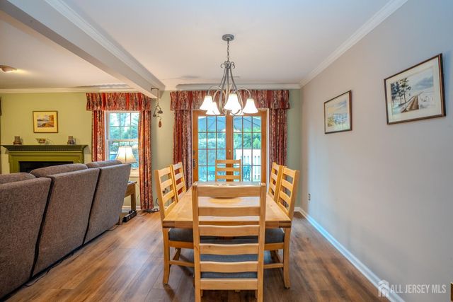 62 Fair Acres Court, South Brunswick, NJ 08540