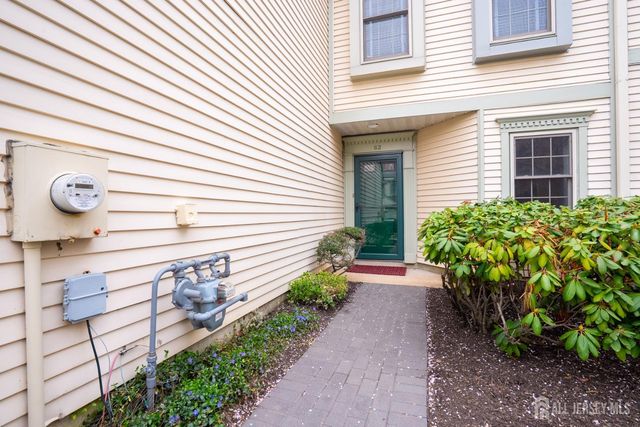 62 Fair Acres Court, South Brunswick, NJ 08540