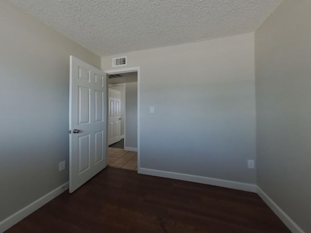 2932 W Caribbean Lane, Phoenix, AZ 85053