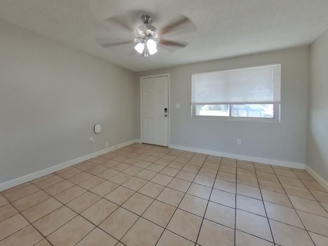 2932 W Caribbean Lane, Phoenix, AZ 85053