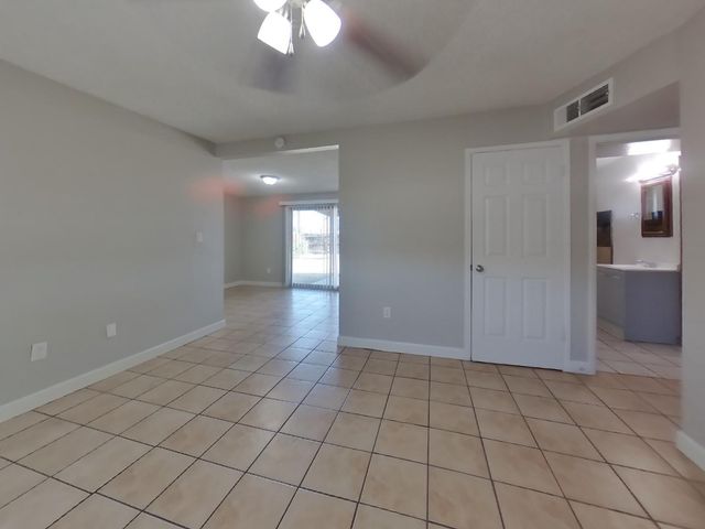 2932 W Caribbean Lane, Phoenix, AZ 85053