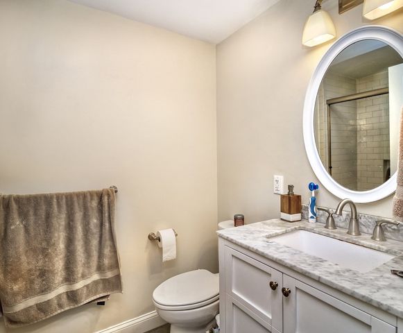 22 Woodward St 5, Boston, MA 02127