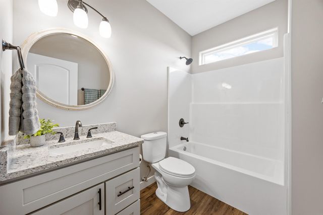 260 NW Howard Avenue, Swisher, IA 52338