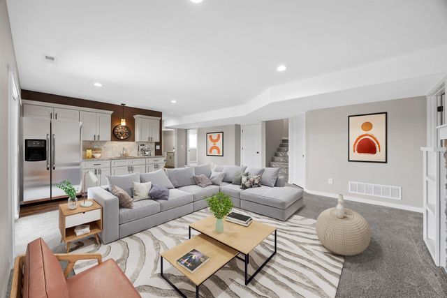 260 NW Howard Avenue, Swisher, IA 52338