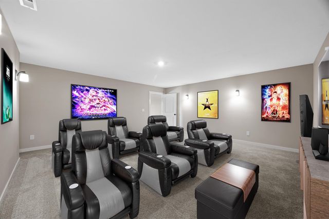 260 NW Howard Avenue, Swisher, IA 52338