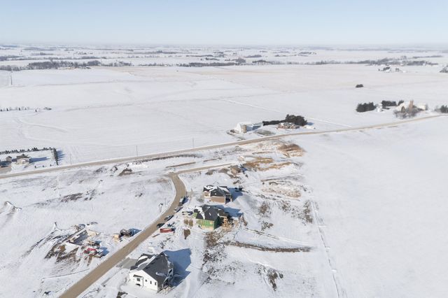 260 NW Howard Avenue, Swisher, IA 52338