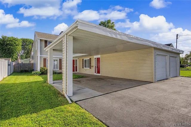 9326 Rivershore Drive, Niagara Falls, NY 14304