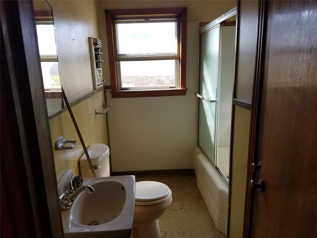 4460 S 5th Street, Beaumont, TX 77705