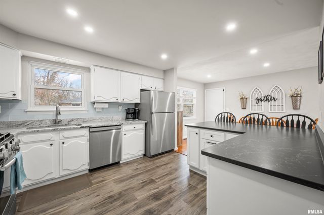 12145 N WHISPERING WOODS Drive, Dunlap, IL 61525