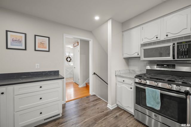 12145 N WHISPERING WOODS Drive, Dunlap, IL 61525