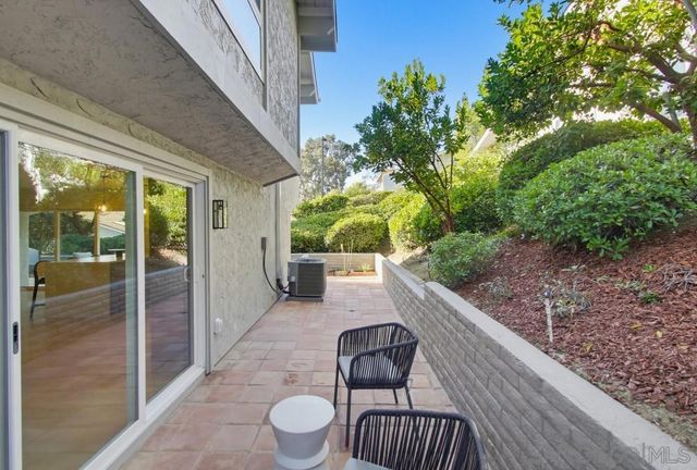 5580 Caminito Consuelo, La Jolla, CA 92037