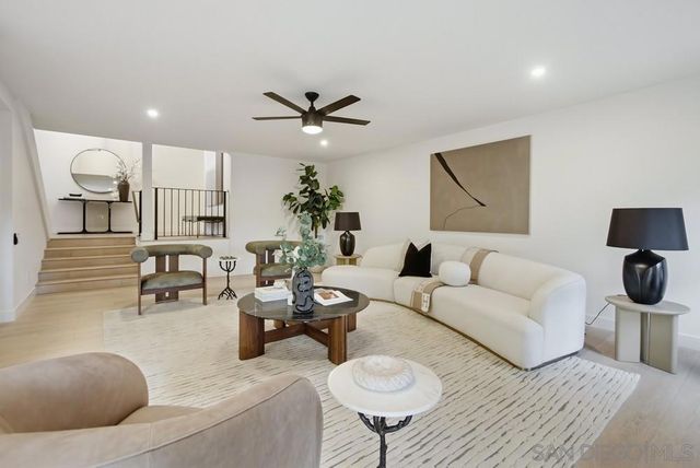 5580 Caminito Consuelo, La Jolla, CA 92037