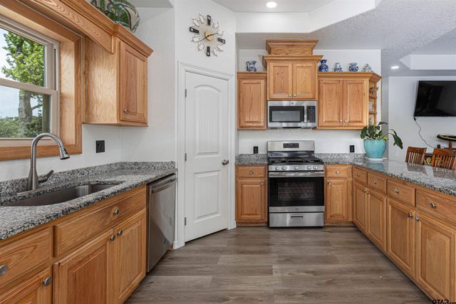 11524 FM 2016, Tyler, TX 75706