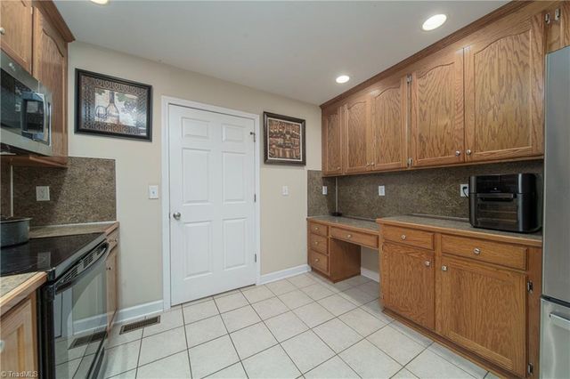 119 Bluff Court, Statesville, NC 28625