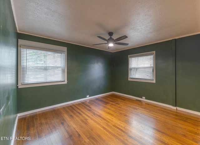 183 Outer Drive, Oak Ridge, TN 37830