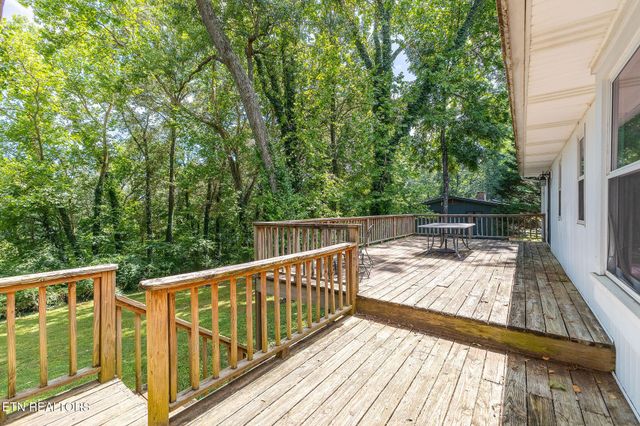 183 Outer Drive, Oak Ridge, TN 37830
