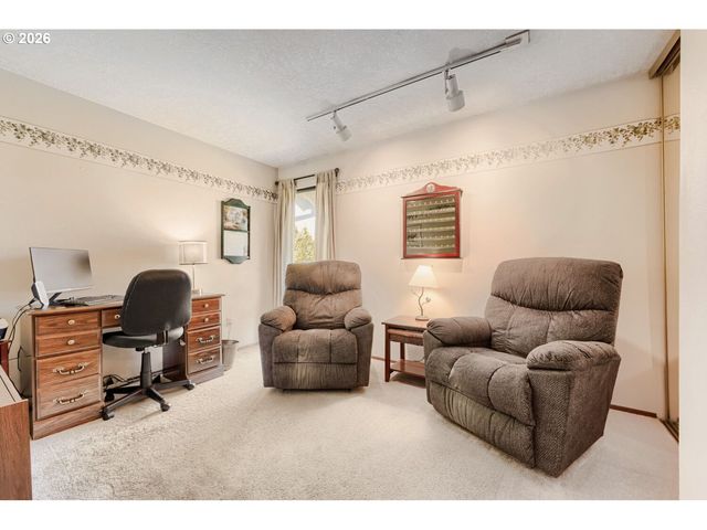 17200 Nw BANDON Ct, Beaverton, OR 97006