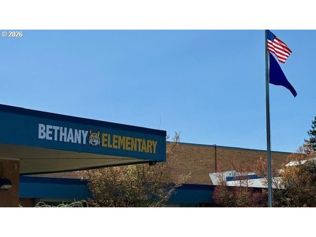 17200 Nw BANDON Ct, Beaverton, OR 97006