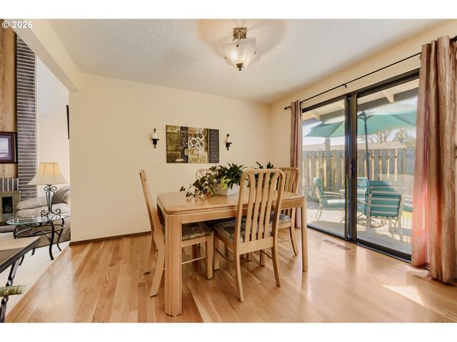 17200 Nw BANDON Ct, Beaverton, OR 97006