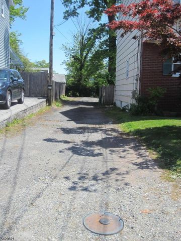 279 Oregon St, Union Twp., NJ 07088