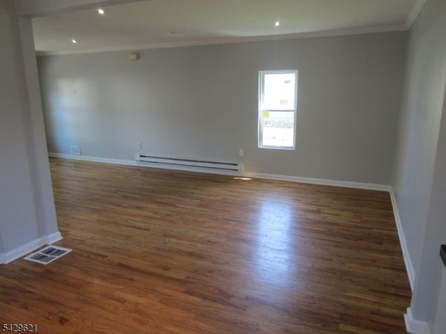 279 Oregon St, Union Twp., NJ 07088