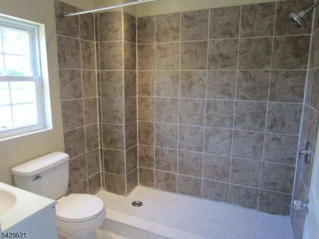 279 Oregon St, Union Twp., NJ 07088