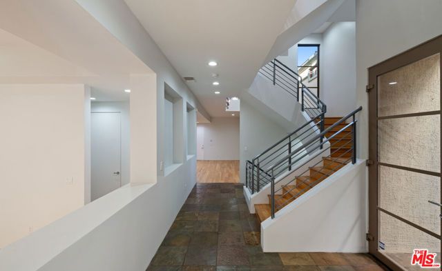 143 Union Jack Mall, Marina Del Rey, CA 90292