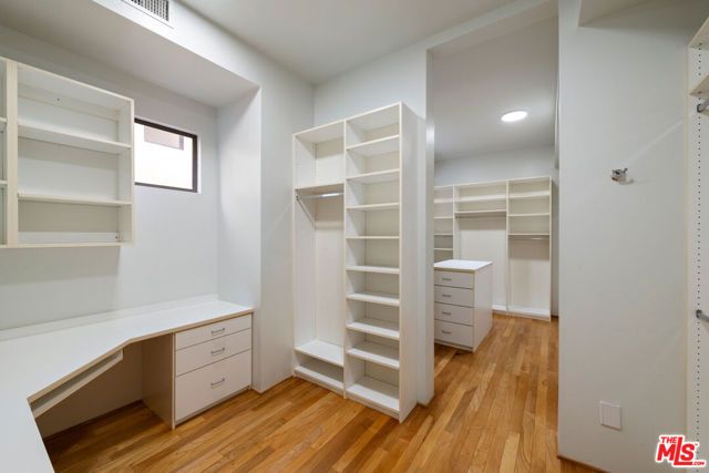 143 Union Jack Mall, Marina Del Rey, CA 90292