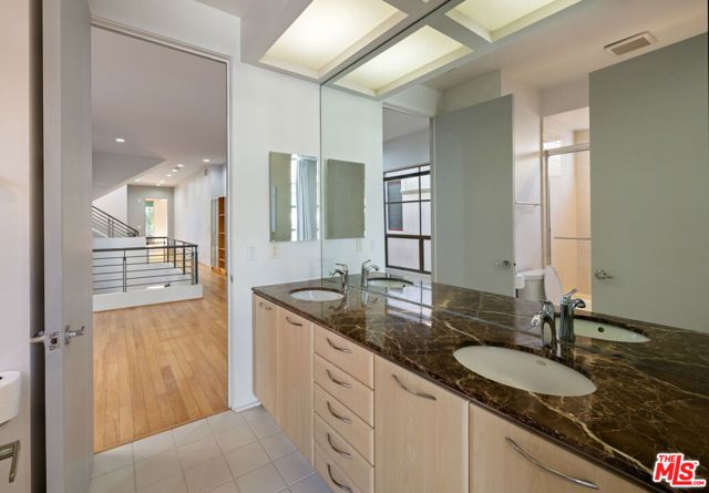 143 Union Jack Mall, Marina Del Rey, CA 90292