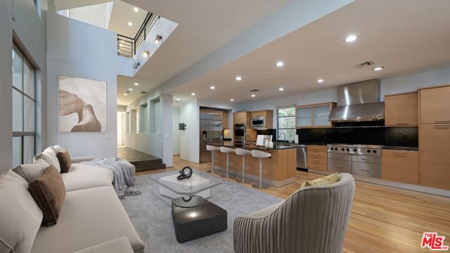 143 Union Jack Mall, Marina Del Rey, CA 90292