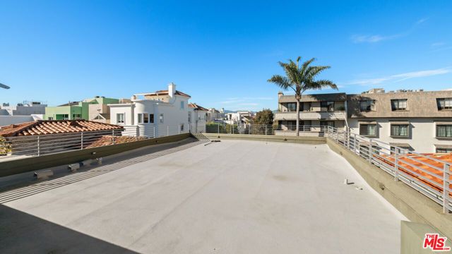 143 Union Jack Mall, Marina Del Rey, CA 90292