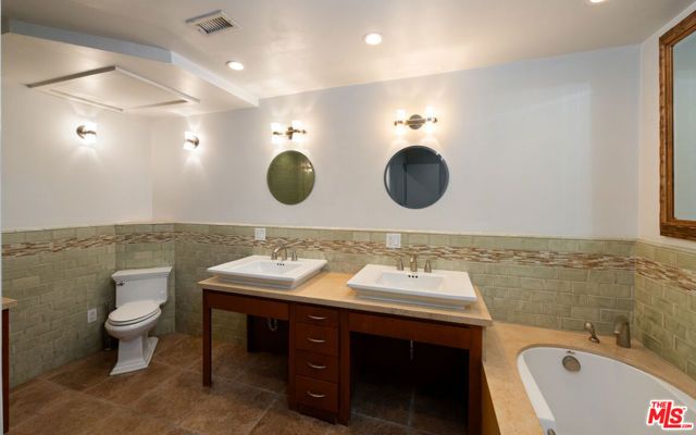 143 Union Jack Mall, Marina Del Rey, CA 90292