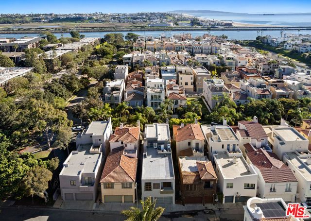 143 Union Jack Mall, Marina Del Rey, CA 90292