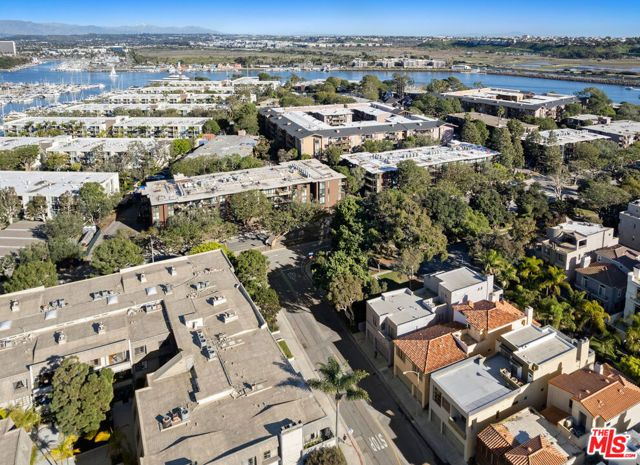 143 Union Jack Mall, Marina Del Rey, CA 90292