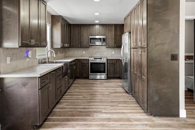 1601 11th Street N, Fargo, ND 58102