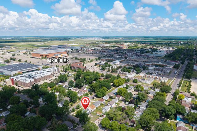 1601 11th Street N, Fargo, ND 58102