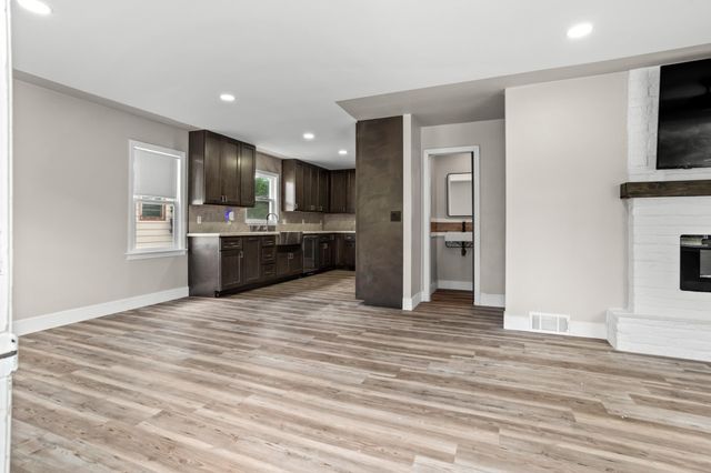 1601 11th Street N, Fargo, ND 58102