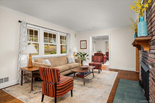 14 Crossways, Chappaqua, NY 10514