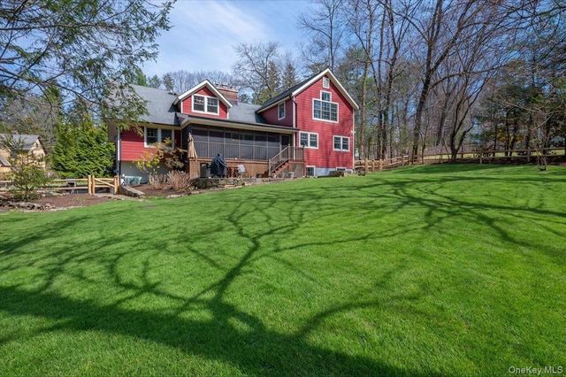 14 Crossways, Chappaqua, NY 10514